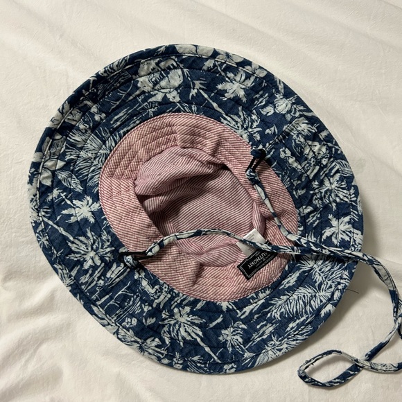 Bucket hat - Picture 2 of 3